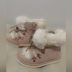Gap girls snow boots
